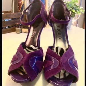 Two-Toned Purple Heels With Zebra Print Interior